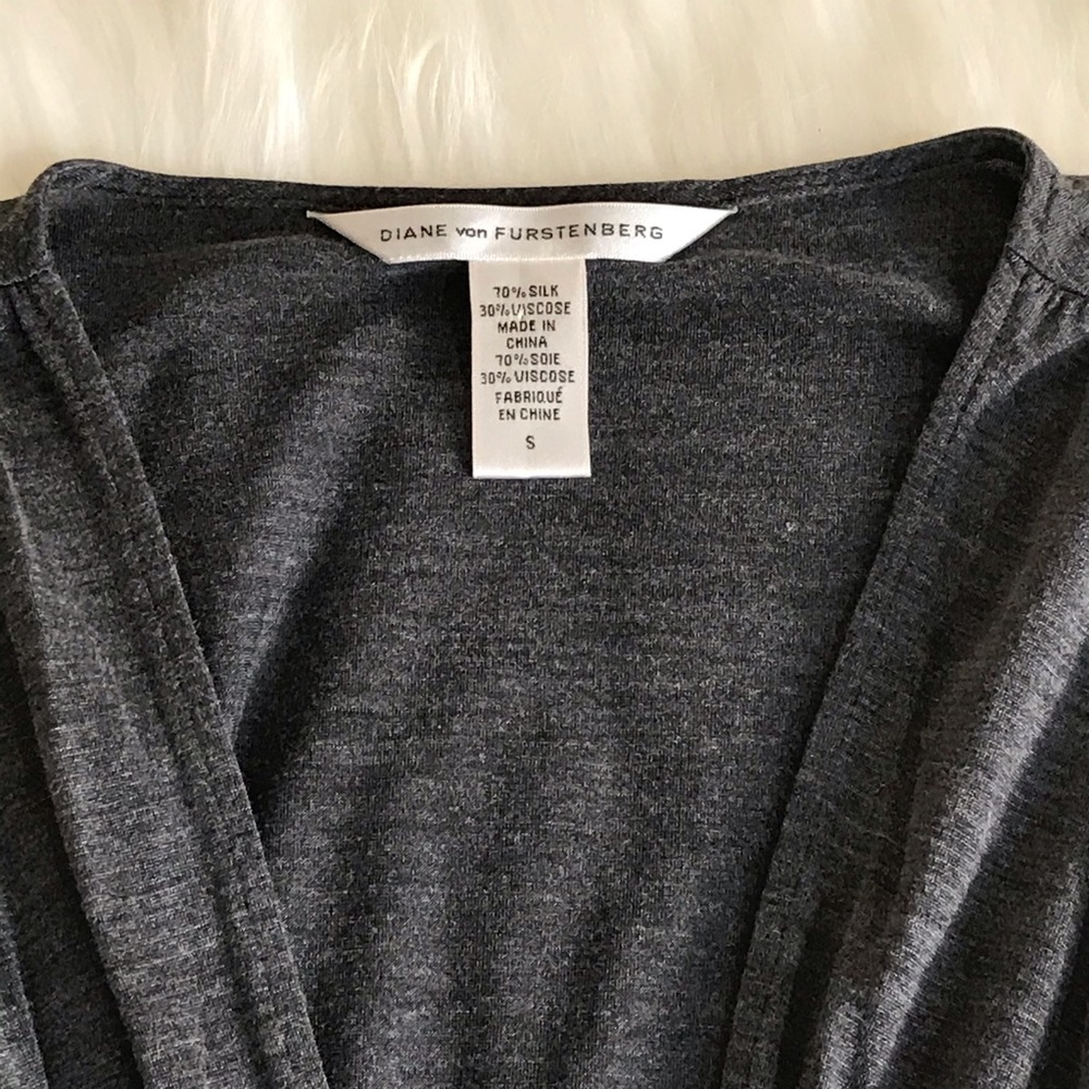 Diane Von Furstenberg Ferna Silk Blend Gray Blouse - Picture 6 of 7